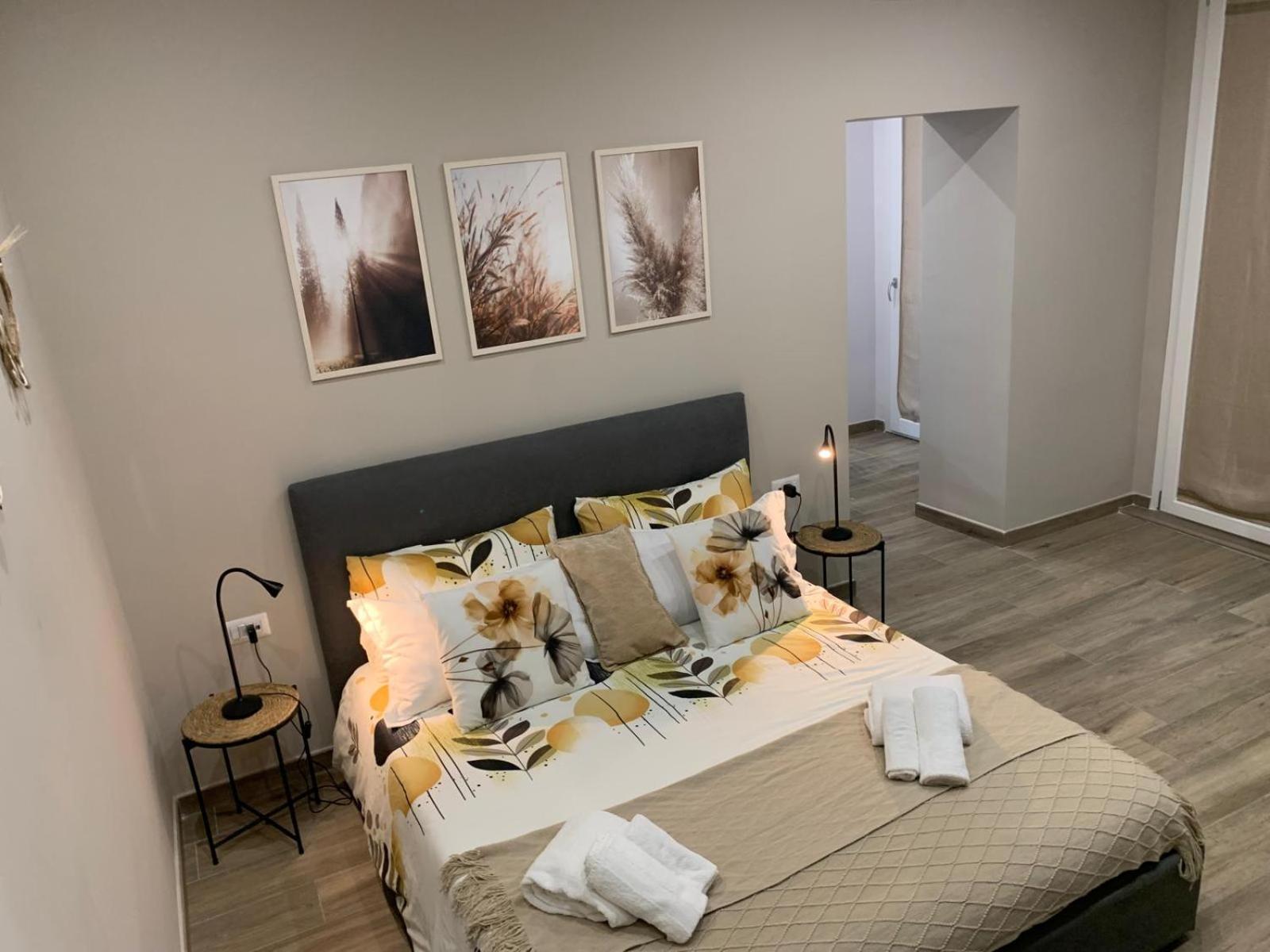 נאפולי La Casa Di Bianca - Modern Suites Near Plebiscito מראה חיצוני תמונה