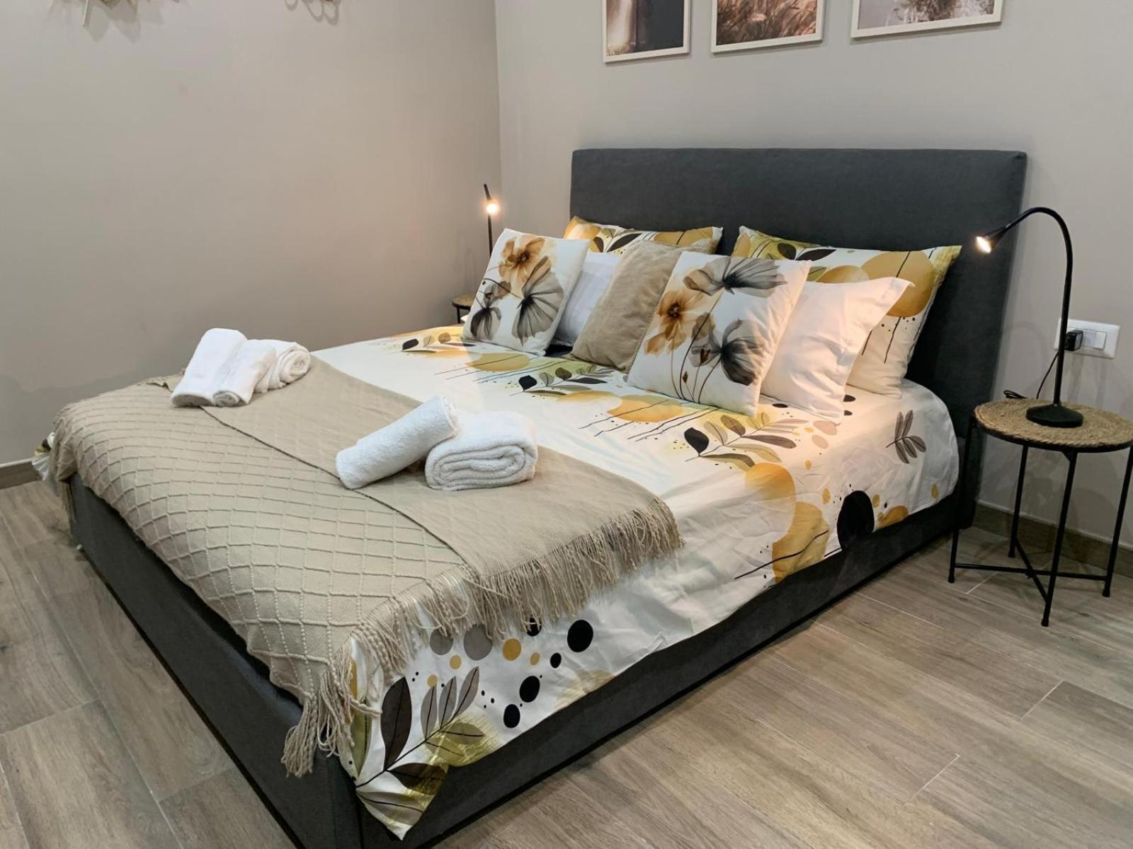 נאפולי La Casa Di Bianca - Modern Suites Near Plebiscito מראה חיצוני תמונה